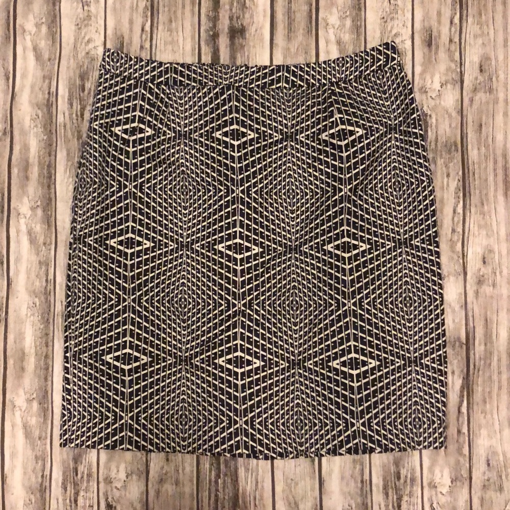 Halogen Geometrical Design Pencil Skirt